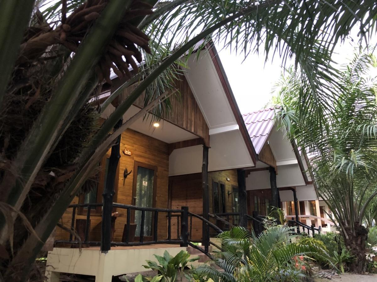 Baanchaylay Resort Khanom Kültér fotó