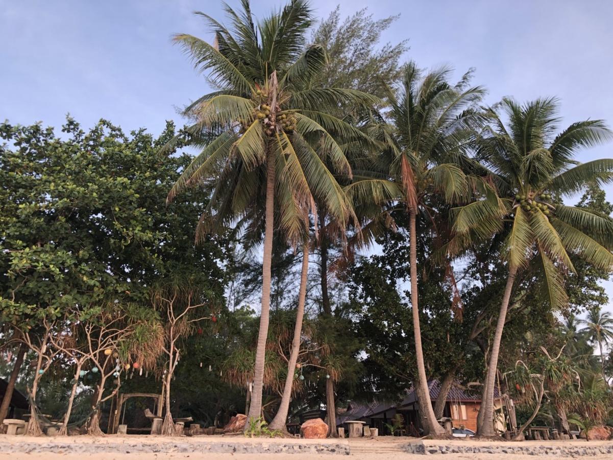 Baanchaylay Resort Khanom Kültér fotó